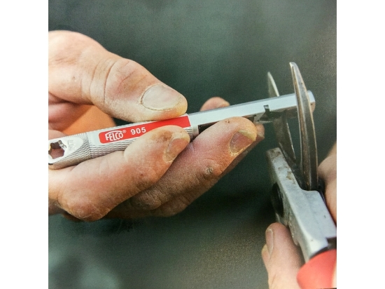 Felco 905 Sharpener, Long-lasting tungsten carbide sharpener